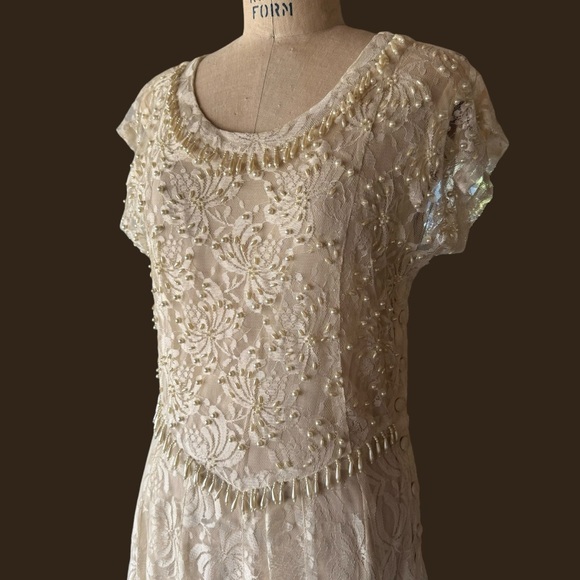 Vintage 70s Beaded White Lace Wedding Dress - Picture 2 of 7